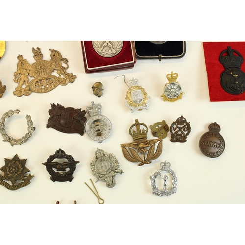 89 - Large collection of military cap badges, lapel badges, buttons etc. highlights boxed 14th West Yorks... 