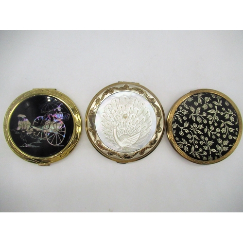 1201 - Circular compact with oriental scene, circular compact with peacock carved into mother of Pearl, Str... 