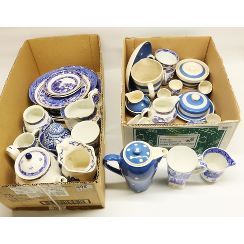 498 - Blue and white ceramics including Sandygate Pottery polka dot coffee pot, Booths Real Old Willow jug... 