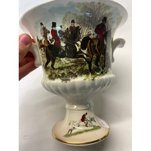 948A - Royal Worcester Palissy porcelain urn depicting hunting scenes, approx H15cm, Royal Doulton bone chi... 