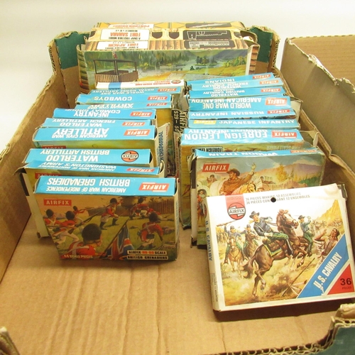 138 - Airfix HO/OO Scale soldiers both boxed and loose inc. British  Grenadiers, Civil War Artillery, Wate... 