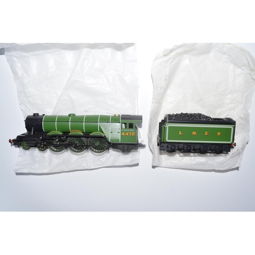 1294 - Boxed Hornby Flying Scotsman electric train set (R1039) with track, transformer, loco with tender an... 