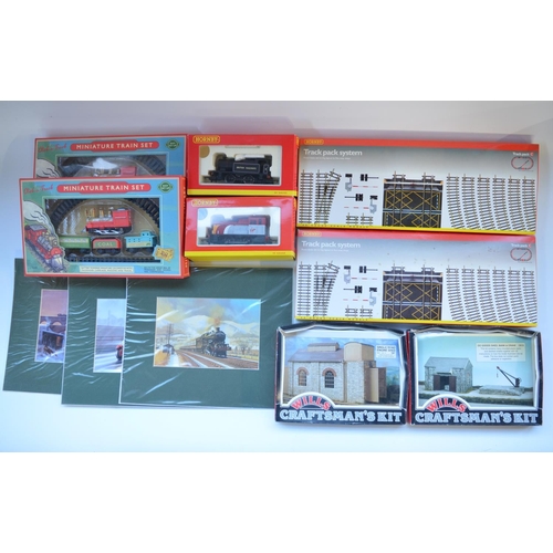 1295A - Collection of mostly OO gauge railway models including a Hornby Virgin 0-4-0 Class 06 Diesel Shunter... 