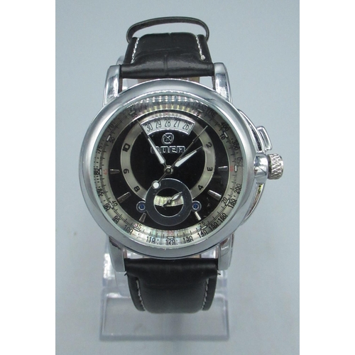 608 - Vaan Konrad automatic wristwatch with day date year, stainless steel case with screw off display cas... 