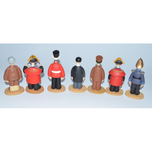 696 - 7 boxed Robert Harrop Camberwick Green figures:
CG05 The Mayor
CG87 The Mayor with 