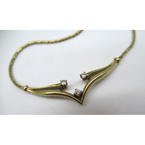 23 - 9ct yellow gold necklace, set with three brilliant cut diamonds, stamped 375, L37.5, 6.3g