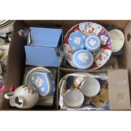 85 - Collection of meat plates, decanters, Wedgwood ware etc (3 boxes)