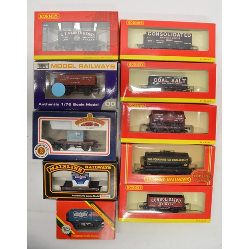 228 - Collection of OO gauge railway wagons and a single electric Hornby 0-6-0 tank engine (and a built up... 