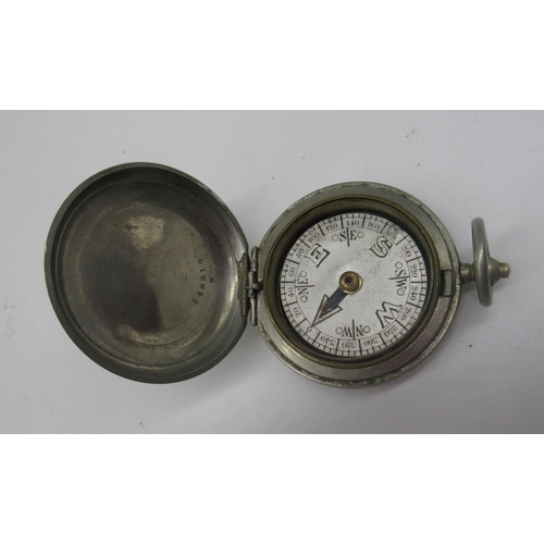 246 - WWI British 1917 Officers Dennison pocket compass, stamped VI 42514 (A/F)