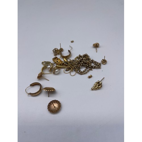 28 - Collection of 9ct yellow gold earrings and butterfly backs, all stamped 375 or 9ct (some A/F), a 9ct... 