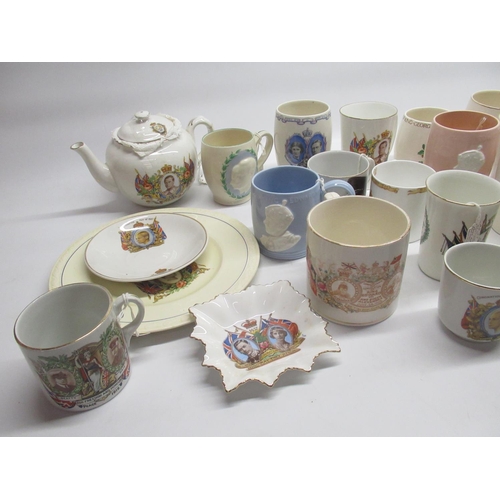 1452 - Collection of commemorative ware mostly relating to Edward VIII and George VI in mugs and saucers (q... 