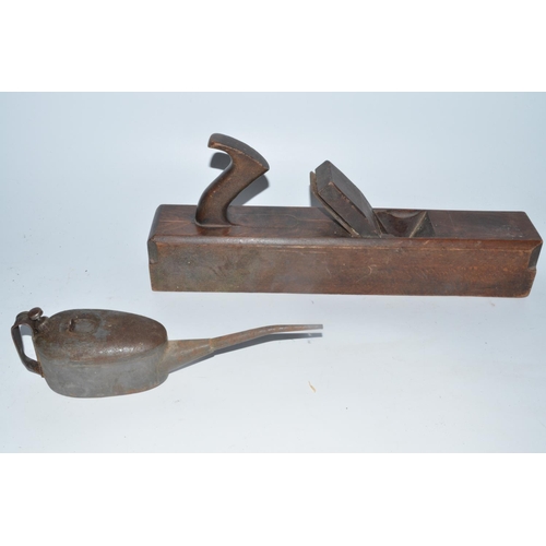 778 - Vintage Swedish made Svea paraffin stove, an oiler and a large wood plane