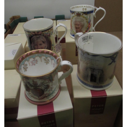 1464 - Mixed collection of commemorative ware covering the Royal family, The Mayflower, Politicians, Corona... 