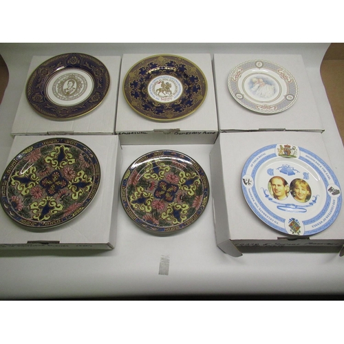 1472 - Collection of boxed Limited Edition plates from Caverswall, Royal Doulton, etc.. covering events som... 