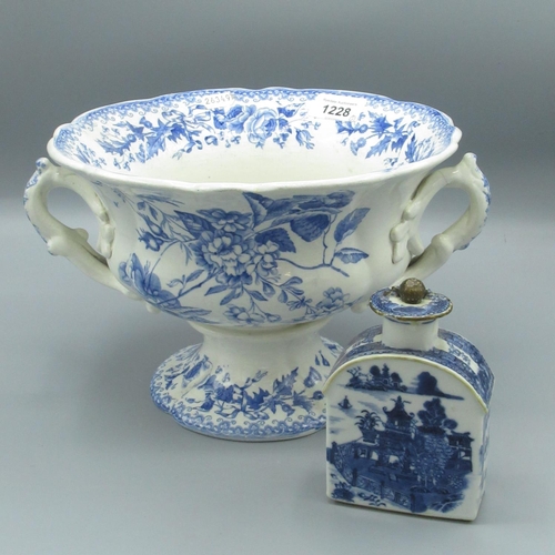 1228 - C19th Staffordshire pedestal tureen with scroll handles, blue and white floral decoration, D25cm, C1... 