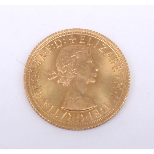 630 - ER.II 1966 gold sovereign, 8.0g