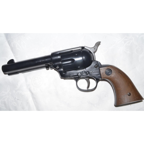 837 - Boxed Daisy Model 179 .177 spring loading BB pistol, limited edition one of 700 produced from authen... 