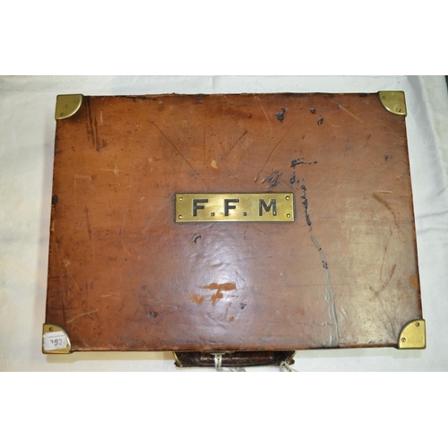 844 - Vintage wood and leather quality cartridge case with copied label, with brass inlaid initials 