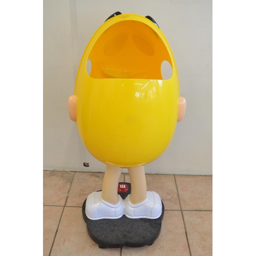 456 - Large plastic M&M character, on wheeled base, H104cm