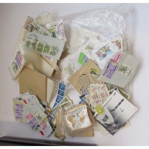 112 - Collection of All World stamps, mostly used, some sorted into countries incl. Russia, Sweden, France... 