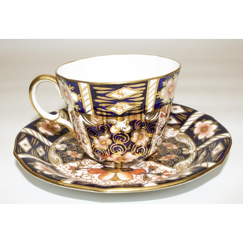 346 - Royal Crown Derby Imari cup and saucer, H6cm, C19th Derby cup and saucer in Imari colours, H6.5cm, a... 