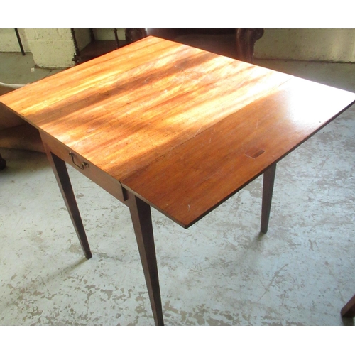 718 - C20th drop leaf table with single frieze drawer, W96.5cm H71cm D74.3cm