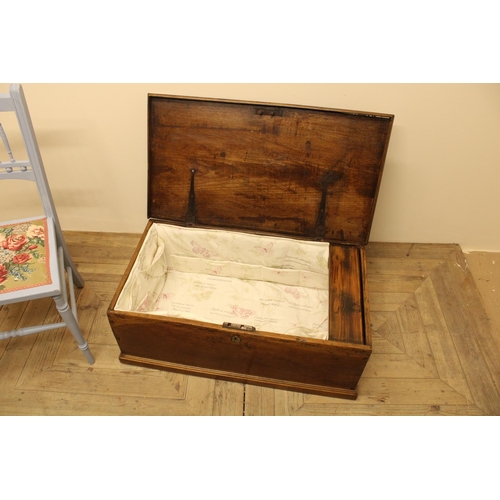 643 - Late c19th oak blanket box with fitted candle box, H31.5cm W84cm D46.6cm, & a early c20th painted be... 