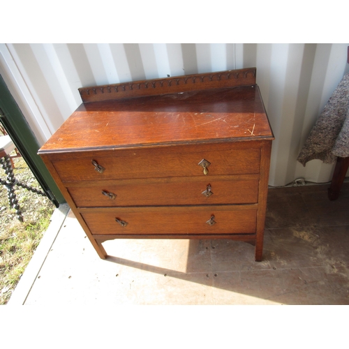 691 - C20th oak dressing table, two drawers enclosed by linen fold panel drawers and an oak chest of three... 