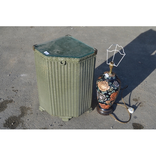 861 - Lloyd Loom type green painted linen basket with plate glass top and a contempory ceramic table lamp ... 