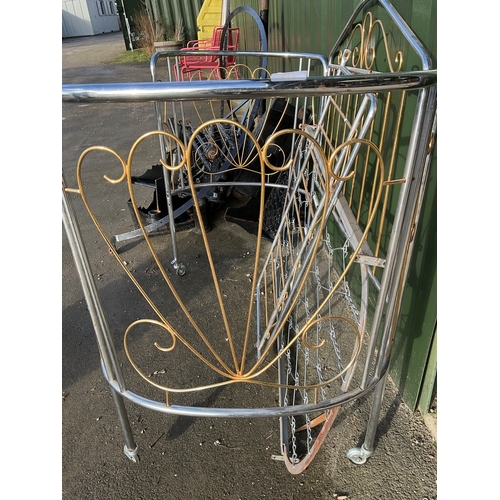 872 - Swiss 1930s metal framed cot  (af)