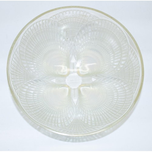 1102 - 1920's Rene Lalique 'Coquilles' opalescent glass circular bowl, centre engraved R. LALIQUE FRANCE, D... 