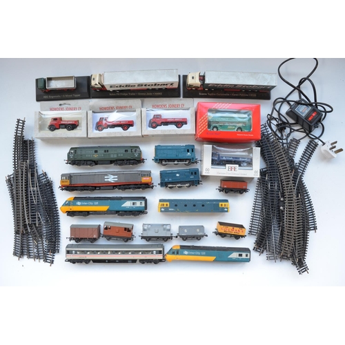 114 - Collection of used OO gauge diesel engines, wagons, vehicles and track with a Hornby power unit. Inc... 