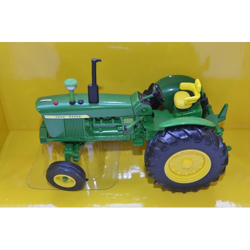 61 - Boxed Britain's 1/32 John Deere tractor 6195M (item no 43150A1), Britain's/Ertl 4020 European Spec (... 