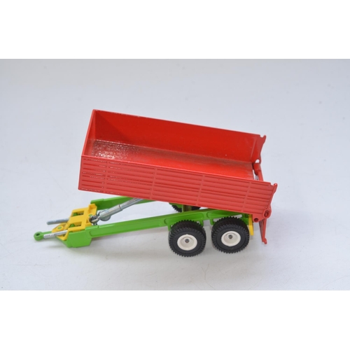 66 - Nine boxed 1/32 tractor accessories by Siku to include 2x 2-axled Trailers, Deutz Hay Rake, Elevator... 