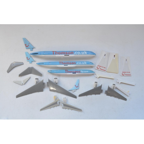 83 - Corgi Aviation Archive 1/144 diecast Boeing B-52D Stratofortress, American Air Museum, Duxford, item... 