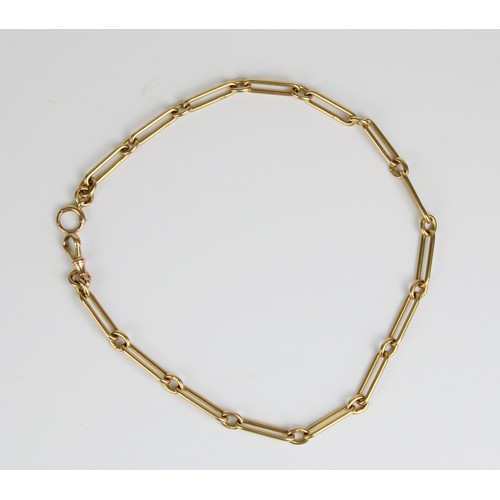 1005 - 18ct yellow gold, alternating long and short link chain with dog clip clasp, stamped 18, 52.4g, L43c... 