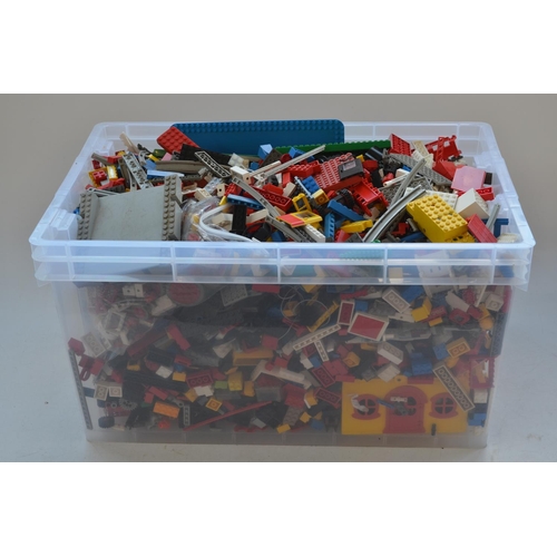 501 - Large 51 litre plastic box containing Lego including some Technics, a collection of landscape boards... 