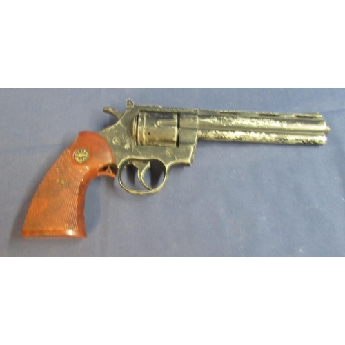 1330 - Phoenix Arms blank firing revolver (Restrictions apply)