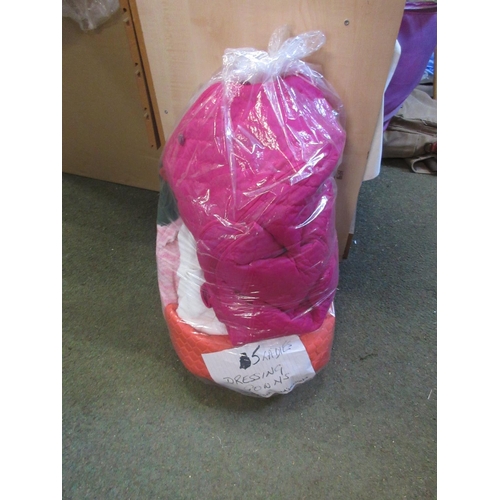 468 - Women's dressing gowns and wool bed jackets (1 bag)