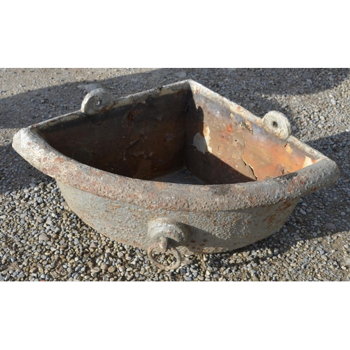 85 - Cast metal corner trough with ring