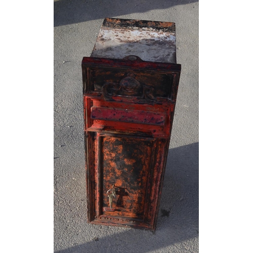 96 - George V Royal Mail cast metal post box by T Allen London, with backdoor and front door with key