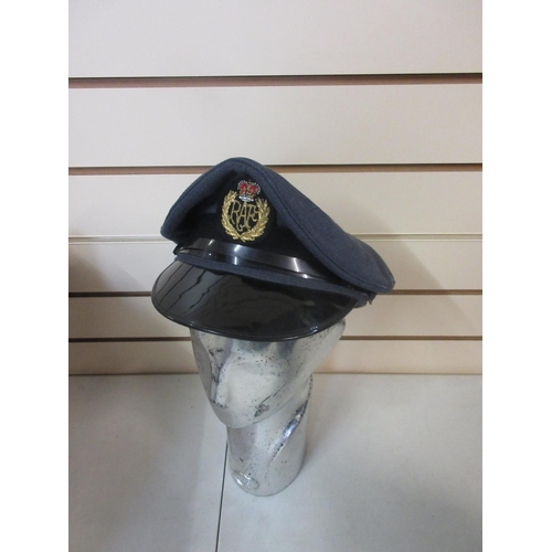 805 - Various RAF peaked caps (1 bag)