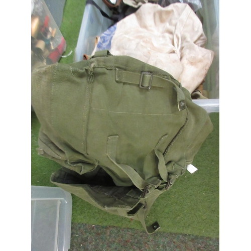 815 - Military sacks, belts and bags (1 box)