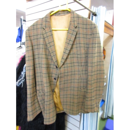 839 - 1960s jackets, approx. 18