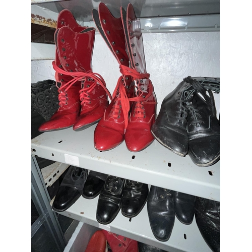 970 - Women's showgirl and Victorian style boots, smaller sizes, approx. 13 pairs, and a quantity of child... 