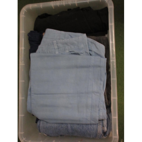 156 - Mixed coloured jeans/chinos, various sizes (approx. 15 1 box)