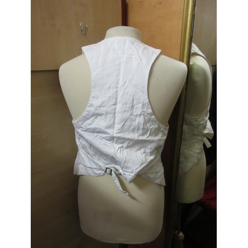 185 - Men's white waistcoats with backs (11)