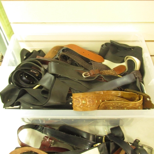 106 - Large quantity of belts, various styles (1 box)