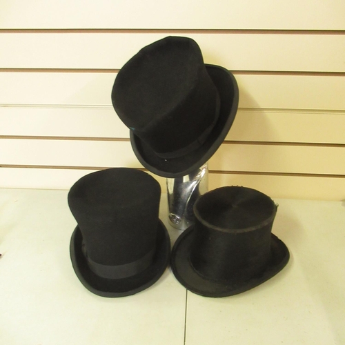 69 - Black top hats (3)