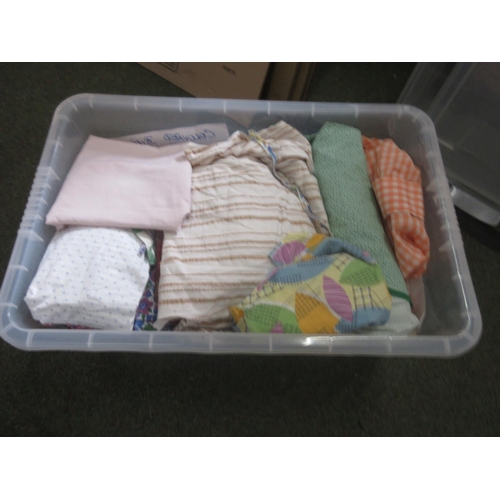 1026 - Collection of various colour bibs and aprons (1 box)